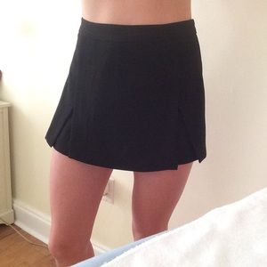 ✨SALE✨ BCBG Black Skort